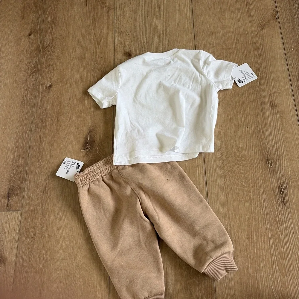 Nike Baby Boys Short Sleeve Shirt Jogger Pants, 2 pc Outfit, 12 Months Set NWT
